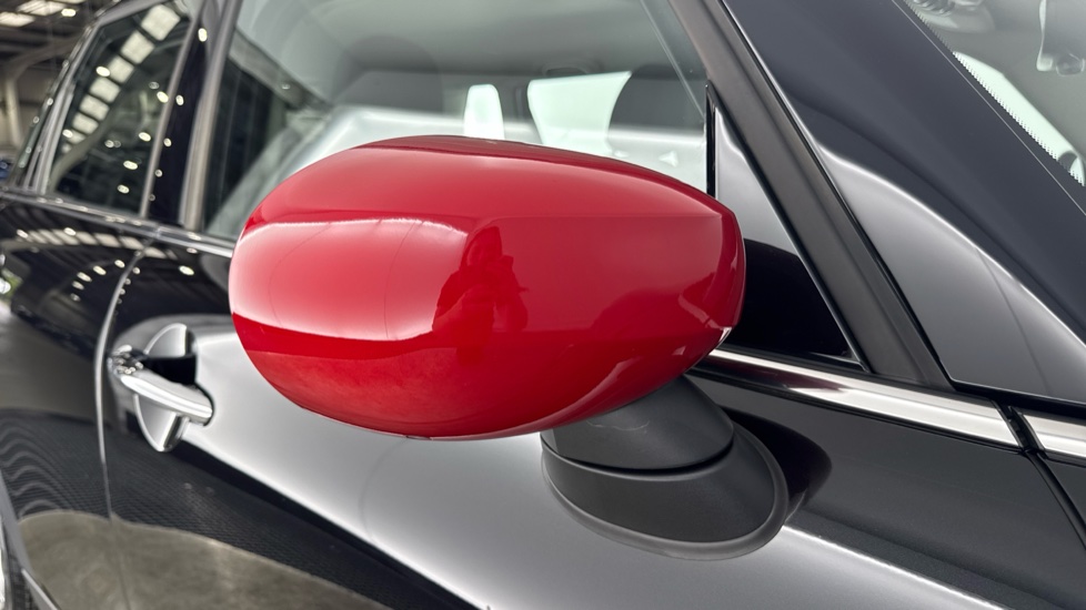 MINI Hatchback 1.5 Cooper Classic Premium 5dr Auto Petrol Hatchback - Image 27