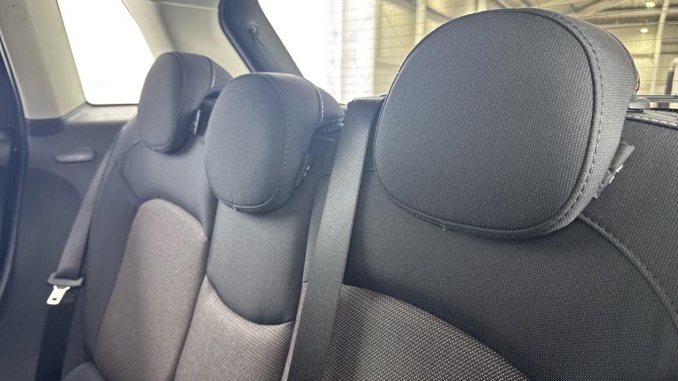 MINI Hatchback 1.5 Cooper Classic Premium 5dr Auto Petrol Hatchback - Image 37