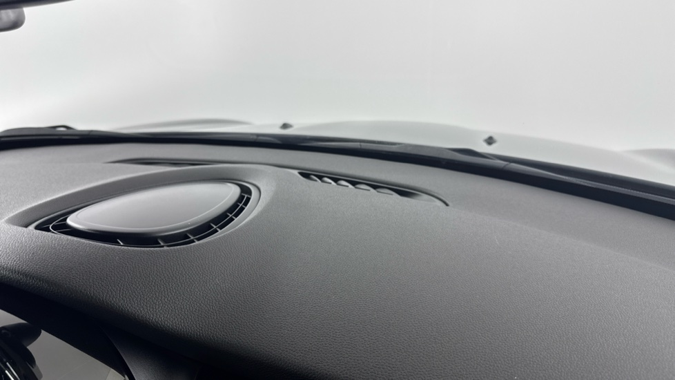 MINI Hatchback 1.5 Cooper Classic Premium 5dr Auto Petrol Hatchback - Image 48