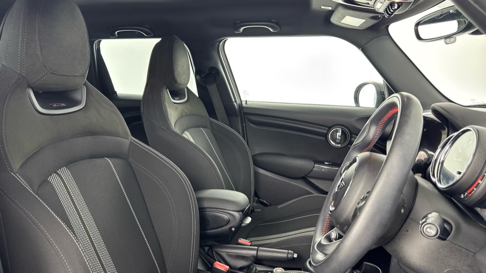 MINI Hatchback 1.5 Cooper Sport II 5dr Auto Petrol Hatchback - Image 11