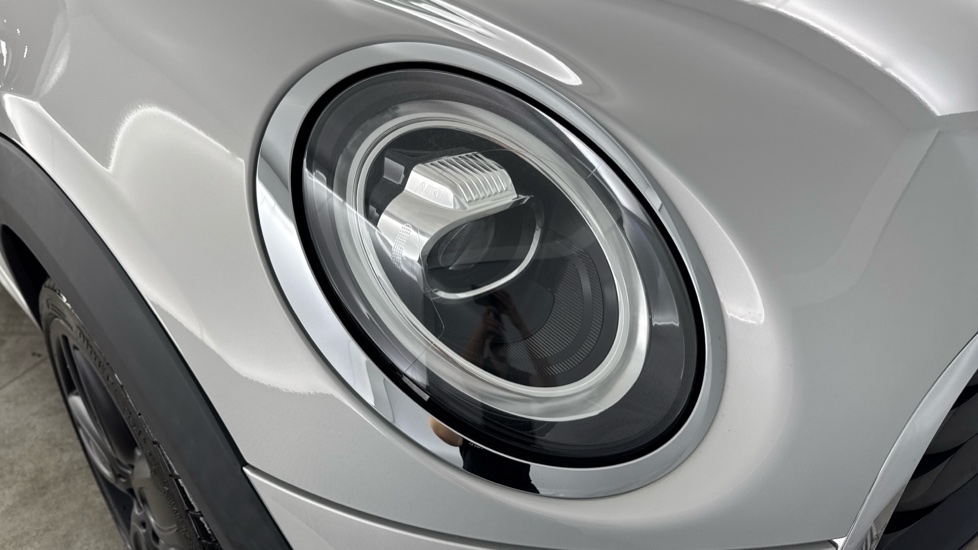 MINI Hatchback 1.5 Cooper Sport II 5dr Auto Petrol Hatchback - Image 23