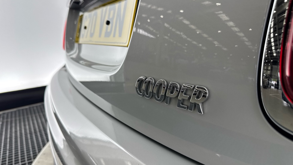 MINI Hatchback 1.5 Cooper Sport II 5dr Auto Petrol Hatchback - Image 24