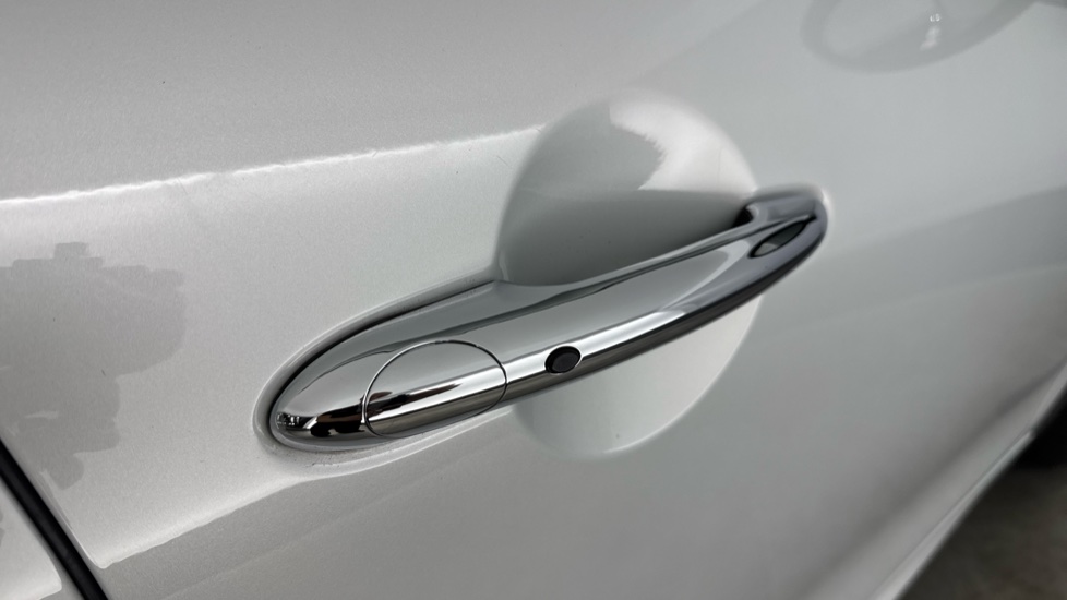 MINI Hatchback 1.5 Cooper Sport II 5dr Auto Petrol Hatchback - Image 28