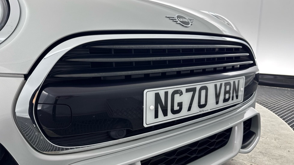 MINI Hatchback 1.5 Cooper Sport II 5dr Auto Petrol Hatchback - Image 31
