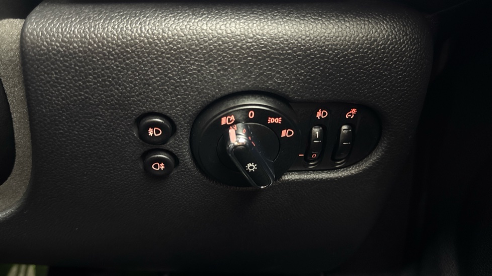 MINI Hatchback 1.5 Cooper Sport II 5dr Auto Petrol Hatchback - Image 51