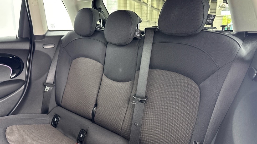 MINI Cooper 1.5 C Classic 5dr Auto Petrol Hatchback - Image 12