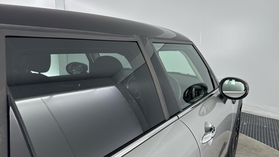 MINI Cooper 1.5 C Classic 5dr Auto Petrol Hatchback - Image 26
