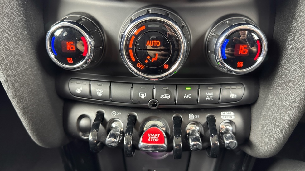 MINI Cooper 1.5 C Classic 5dr Auto Petrol Hatchback - Image 46