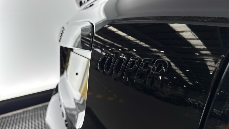 MINI Countryman 1.5 Cooper Shadow Edition 5dr Auto [Comf/Nav+ Pk] Petrol Hatchback - Image 24