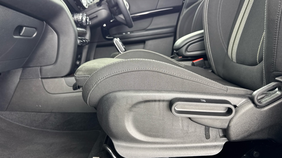 MINI Countryman 1.5 Cooper Shadow Edition 5dr Auto [Comf/Nav+ Pk] Petrol Hatchback - Image 36