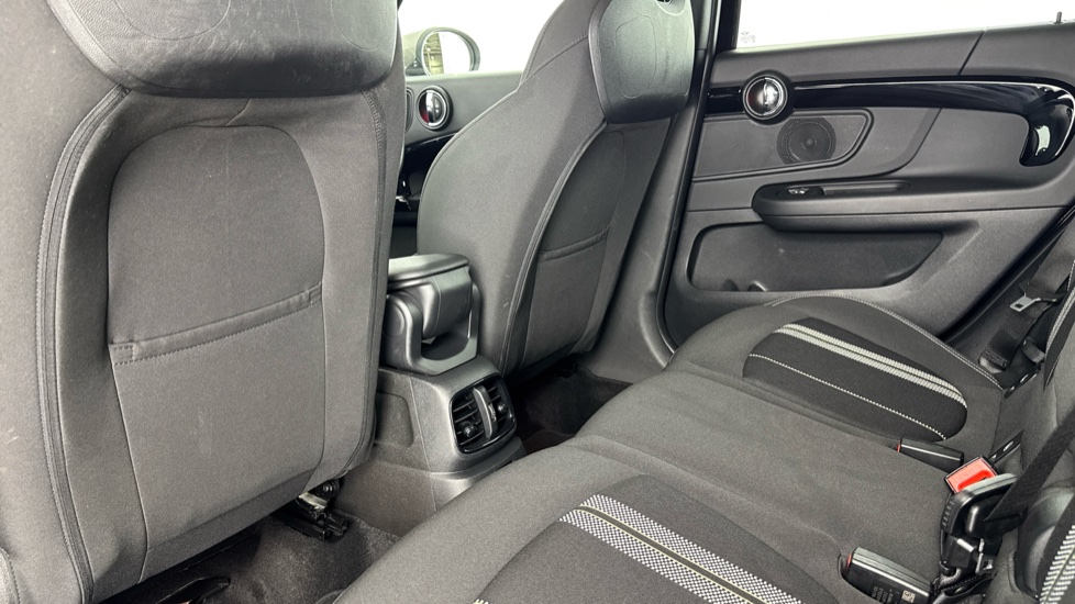MINI Countryman 1.5 Cooper Shadow Edition 5dr Auto [Comf/Nav+ Pk] Petrol Hatchback - Image 39