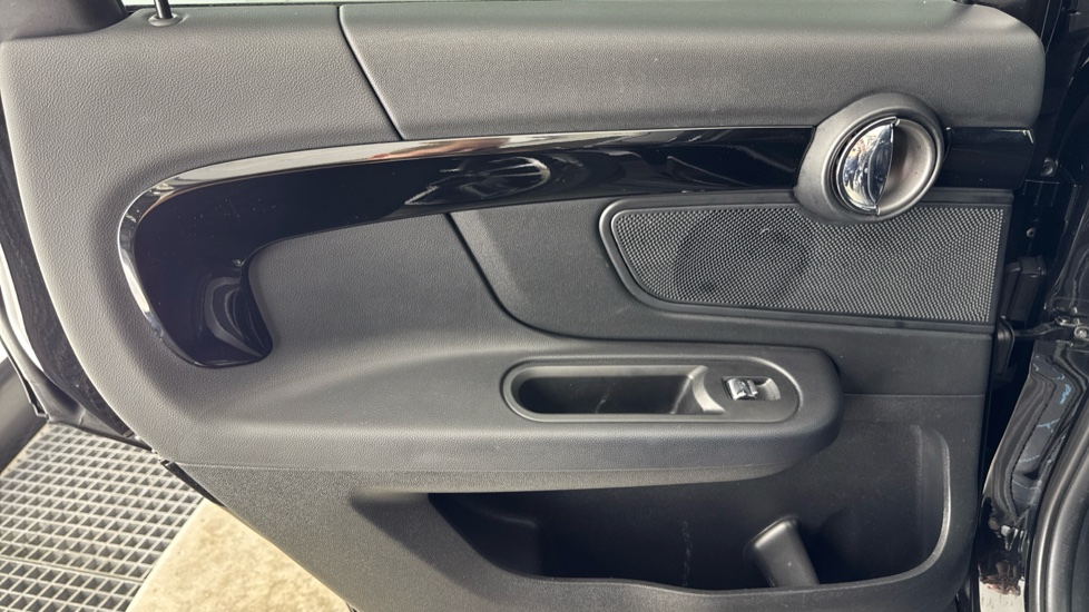 MINI Countryman 1.5 Cooper Shadow Edition 5dr Auto [Comf/Nav+ Pk] Petrol Hatchback - Image 42