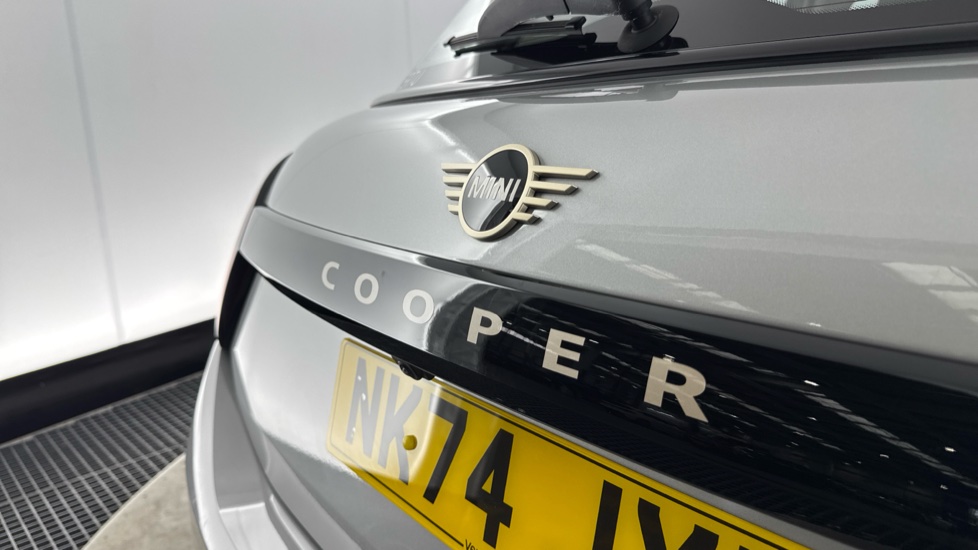 MINI Cooper 1.5 C Classic 5dr Auto Petrol Hatchback - Image 24