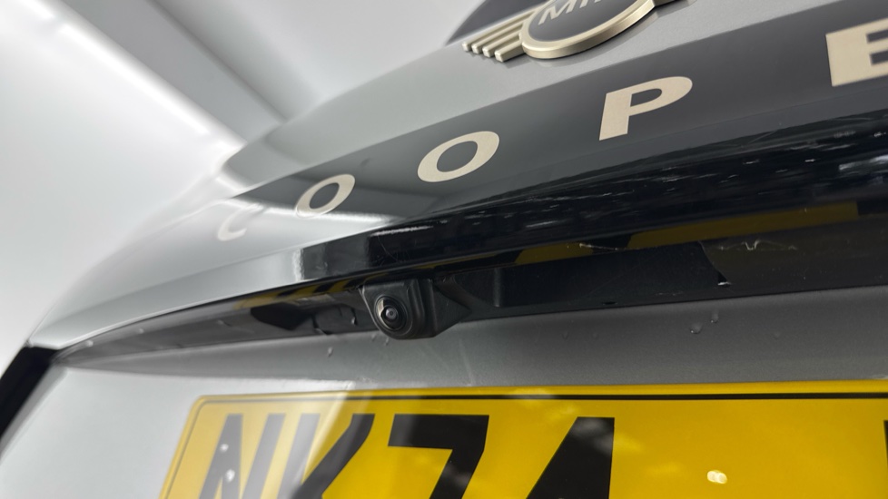 MINI Cooper 1.5 C Classic 5dr Auto Petrol Hatchback - Image 25