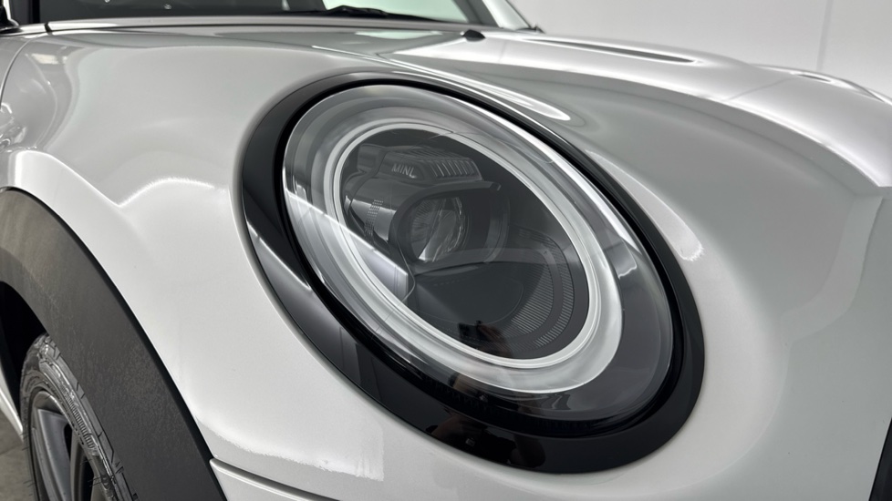 MINI Hatchback 1.5 Cooper Sport 3dr Petrol Hatchback - Image 23