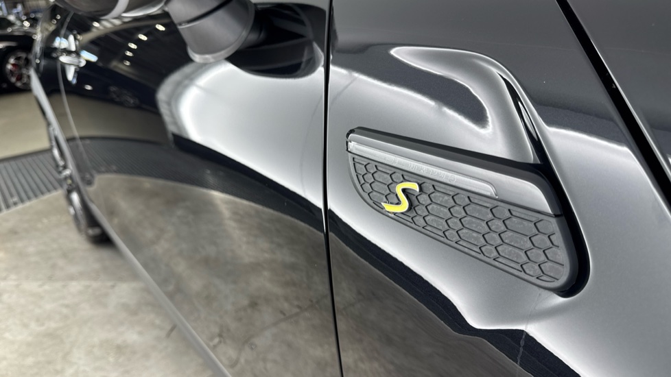 MINI Hatchback 135kW Cooper S Level 3 33kWh 3dr Auto Electric Hatchback - Image 31