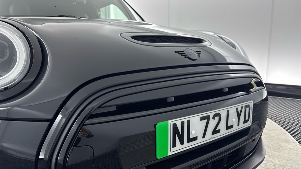MINI Hatchback 135kW Cooper S Level 3 33kWh 3dr Auto Electric Hatchback - Image 32