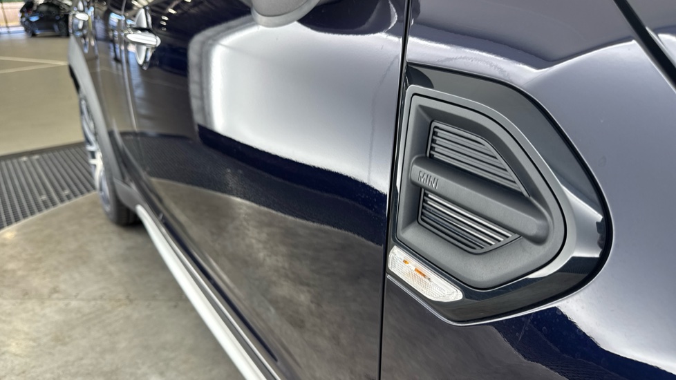 MINI Countryman 1.5 Cooper Exclusive 5dr Auto Petrol Hatchback - Image 29