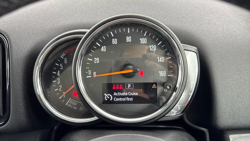 MINI Countryman 1.5 Cooper Classic 5dr Auto Petrol Hatchback - Image 9