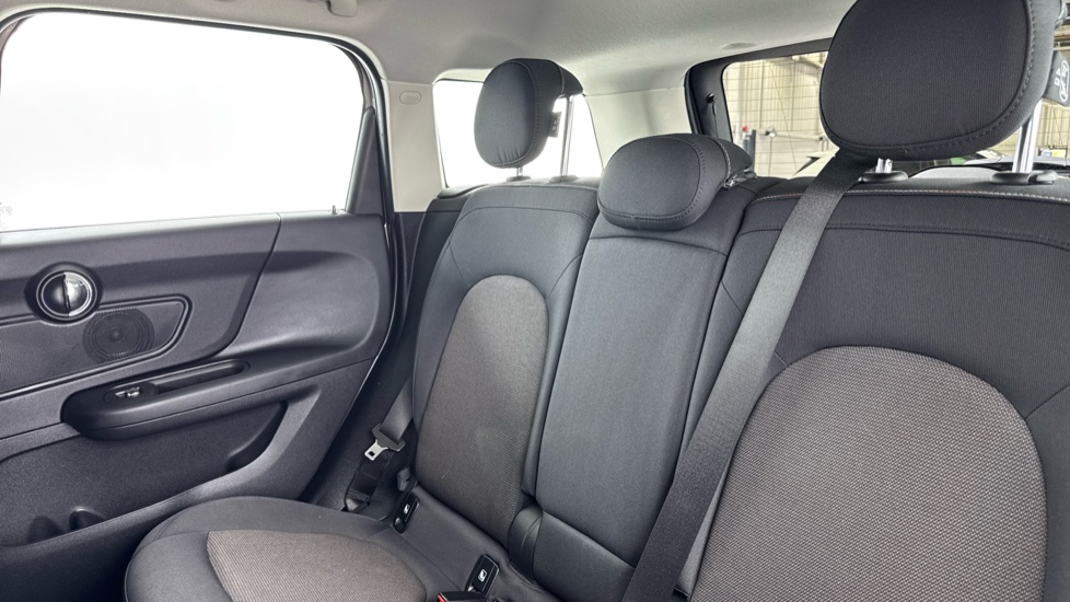 MINI Countryman 1.5 Cooper Classic 5dr Auto Petrol Hatchback - Image 12