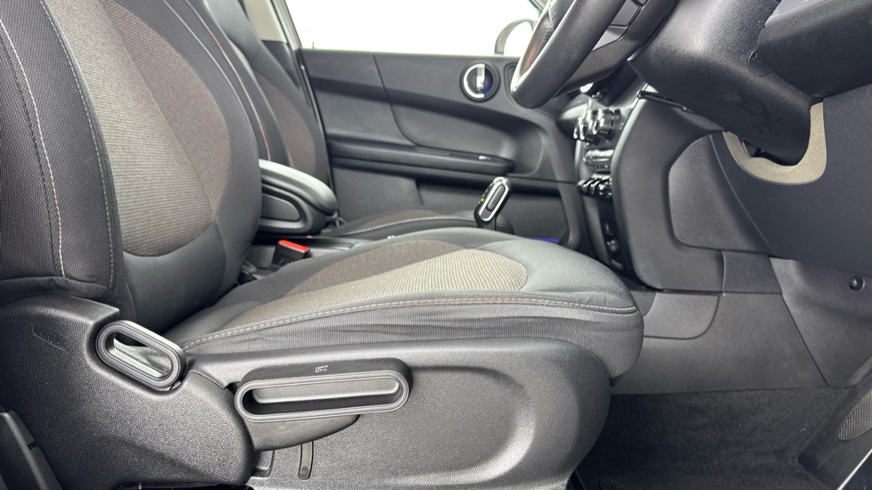 MINI Countryman 1.5 Cooper Classic 5dr Auto Petrol Hatchback - Image 41