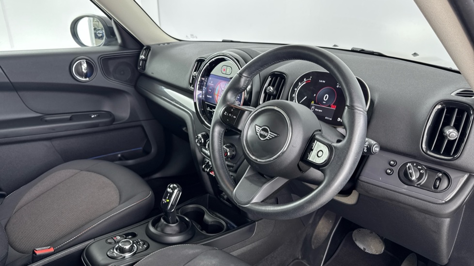 MINI Countryman 1.5 Cooper Classic 5dr Auto Petrol Hatchback - Image 6