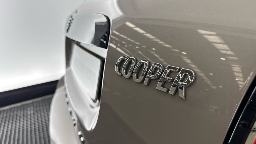 MINI Countryman 1.5 Cooper Classic 5dr Auto Petrol Hatchback - Image 24