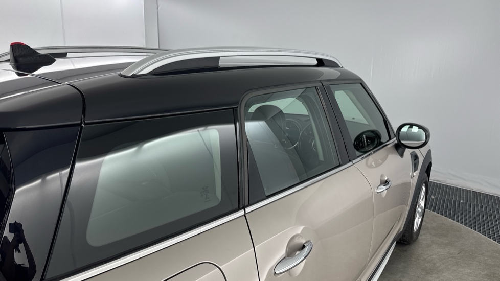 MINI Countryman 1.5 Cooper Classic 5dr Auto Petrol Hatchback - Image 27