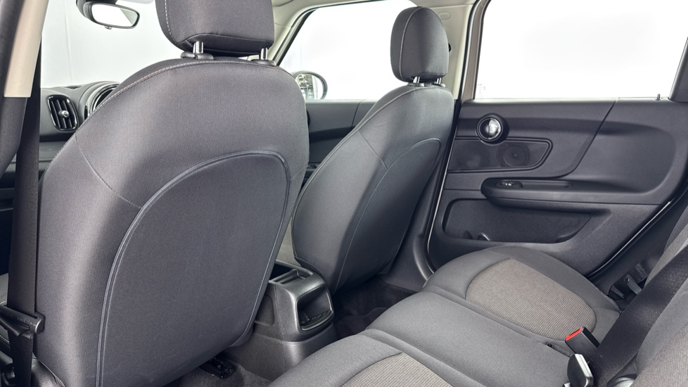 MINI Countryman 1.5 Cooper Classic 5dr Auto Petrol Hatchback - Image 35
