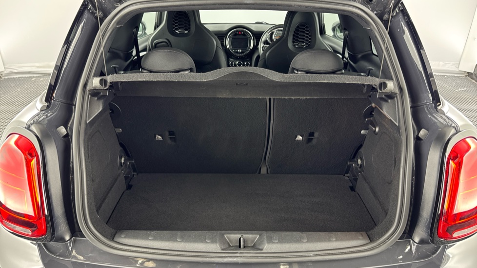 MINI Hatchback 2.0 Cooper S Sport II 3dr Auto Petrol Hatchback - Image 13