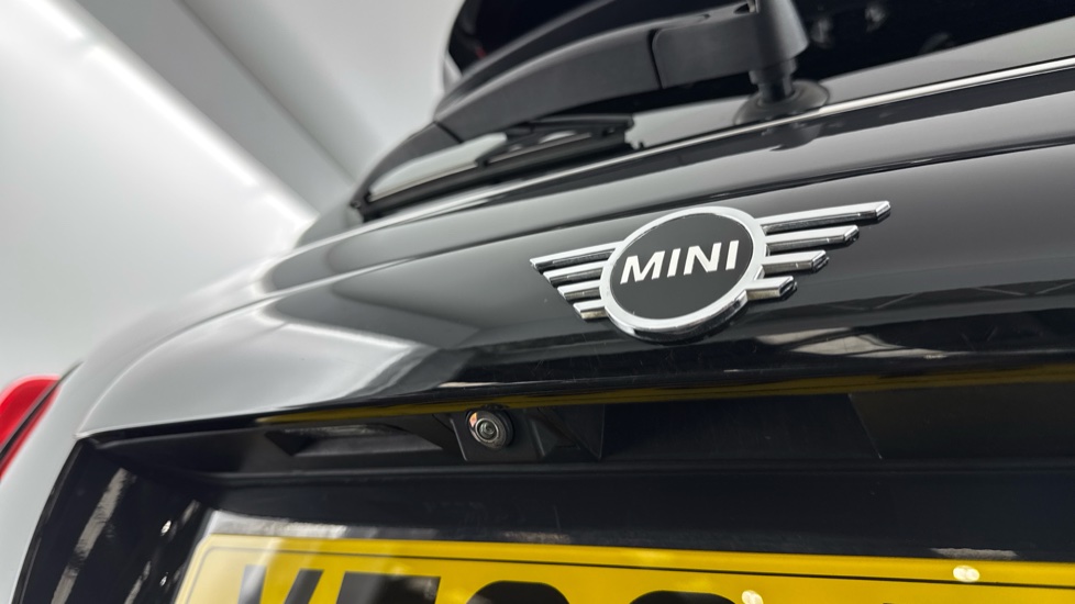 MINI Hatchback 2.0 Cooper S Sport II 3dr Auto Petrol Hatchback - Image 25