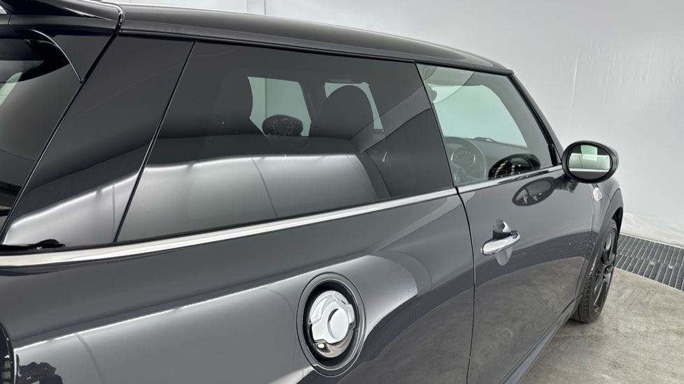 MINI Hatchback 2.0 Cooper S Sport II 3dr Auto Petrol Hatchback - Image 27