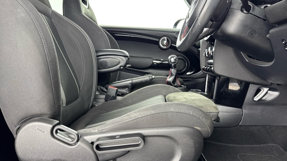 MINI Hatchback 2.0 Cooper S Sport II 3dr Auto Petrol Hatchback - Image 39