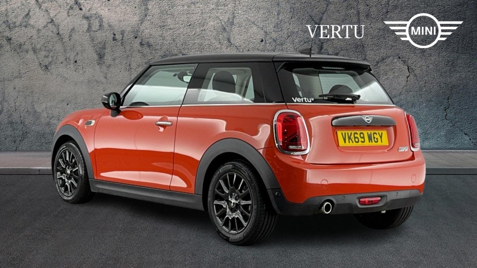 MINI Hatchback 1.5 Cooper Classic II 3dr Petrol Hatchback - Image 2