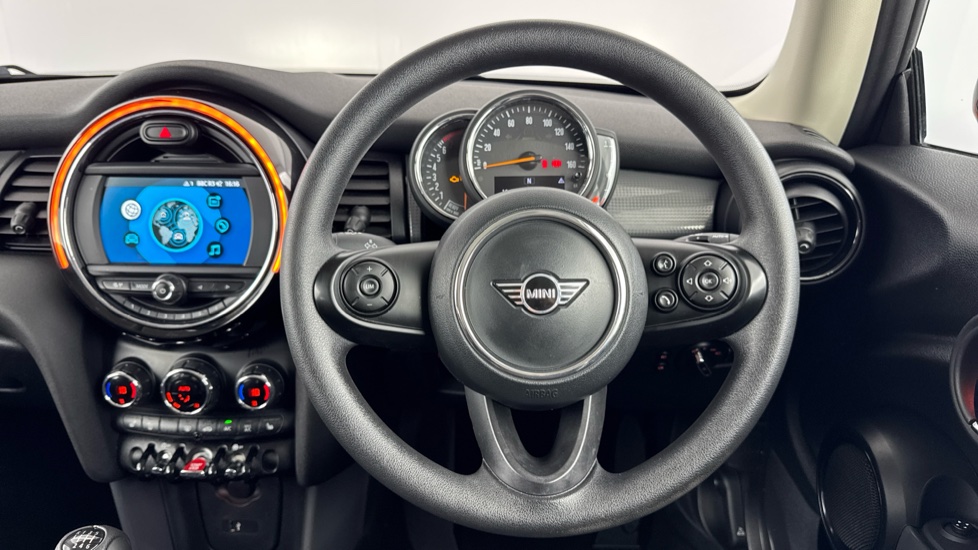 MINI Hatchback 1.5 Cooper Classic II 3dr Petrol Hatchback - Image 5