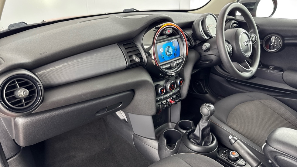 MINI Hatchback 1.5 Cooper Classic II 3dr Petrol Hatchback - Image 7