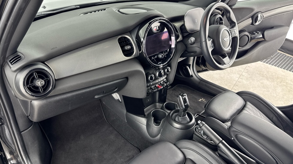 MINI Hatchback 1.5 Cooper Exclusive Premium 5dr Petrol Hatchback - Image 7
