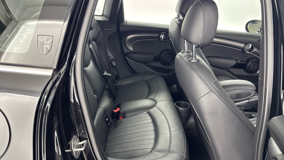 MINI Hatchback 1.5 Cooper Exclusive Premium 5dr Petrol Hatchback - Image 12
