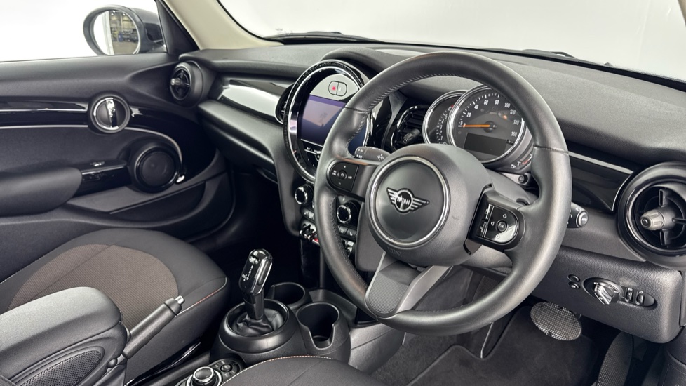MINI Hatchback 1.5 Cooper Classic II 5dr Petrol Hatchback - Image 6