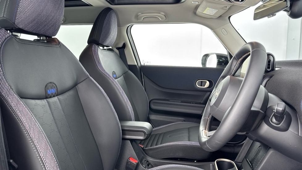 MINI Cooper 2.0 S Classic 5dr Auto Petrol Hatchback - Image 11