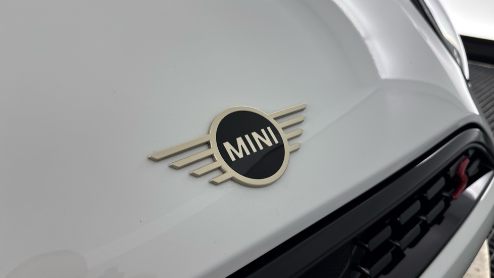 MINI Cooper 2.0 S Classic 5dr Auto Petrol Hatchback - Image 34