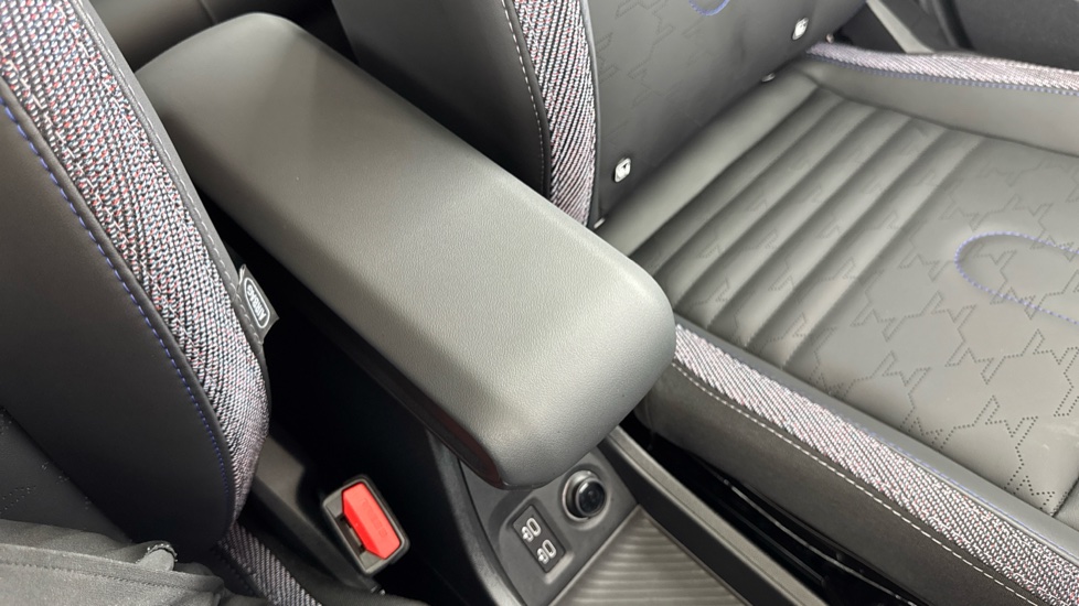 MINI Cooper 2.0 S Classic 5dr Auto Petrol Hatchback - Image 59
