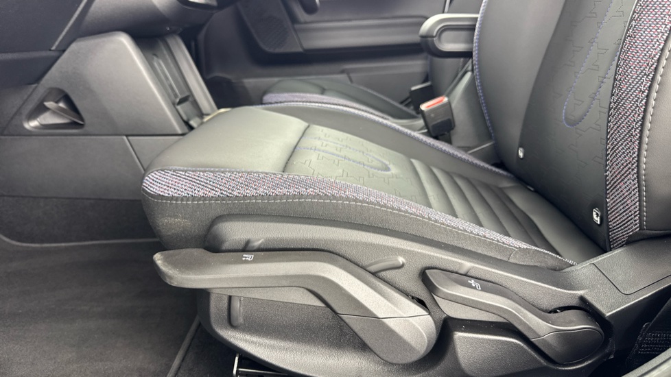 MINI Cooper 2.0 S Classic [Level 2] 5dr Auto Petrol Hatchback - Image 31