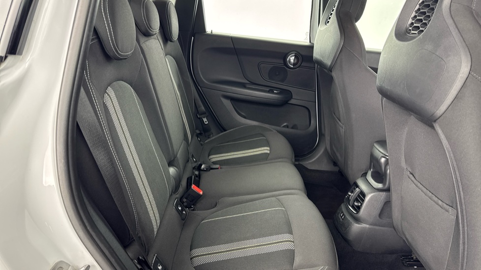 MINI Countryman 1.5 Cooper Sport 5dr Petrol Hatchback - Image 12