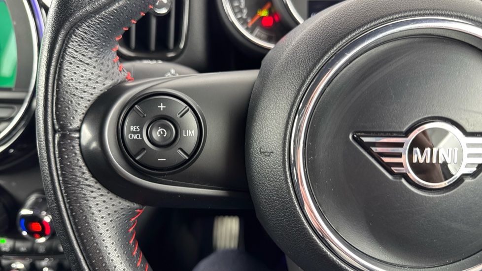 MINI Countryman 1.5 Cooper Sport 5dr Petrol Hatchback - Image 17