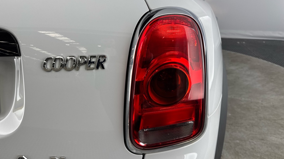 MINI Countryman 1.5 Cooper Sport 5dr Petrol Hatchback - Image 22