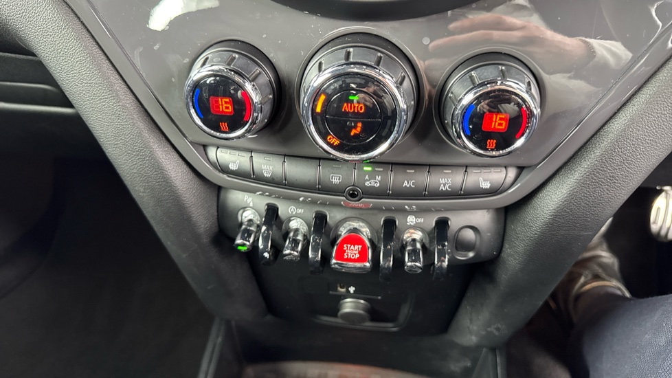 MINI Countryman 1.5 Cooper Sport 5dr Petrol Hatchback - Image 31
