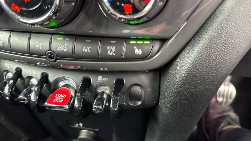 MINI Countryman 1.5 Cooper Sport 5dr Petrol Hatchback - Image 32