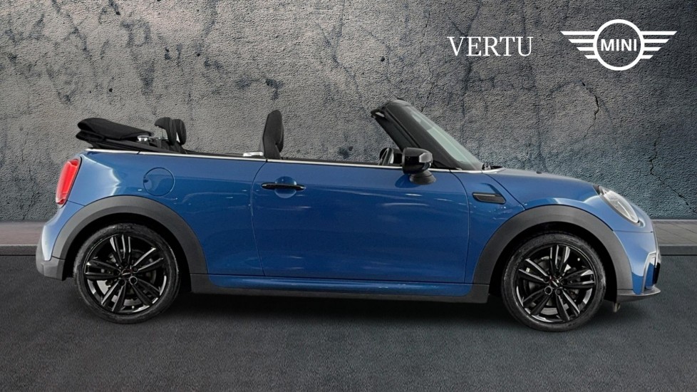 MINI Convertible 1.5 Cooper Sport 2dr Auto Petrol Convertible - Image 3