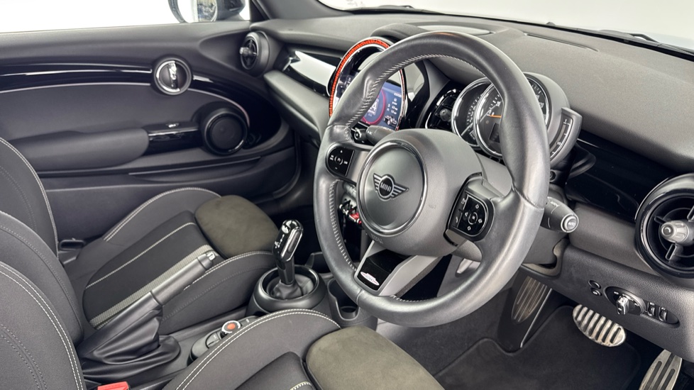 MINI Convertible 1.5 Cooper Sport 2dr Auto Petrol Convertible - Image 6